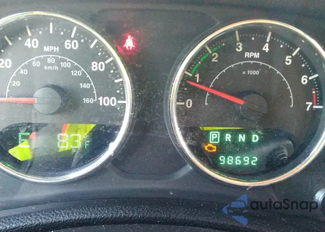 2013 Jeep Wrangler Unlimited Sport z USA, uszkodzony, nr VIN 1C4HJWDG5DL626884